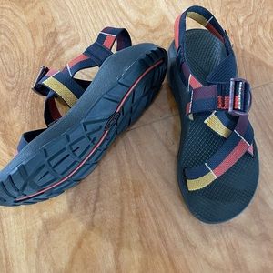 Women’s Chacos
Size 8
1 year old
Used like new